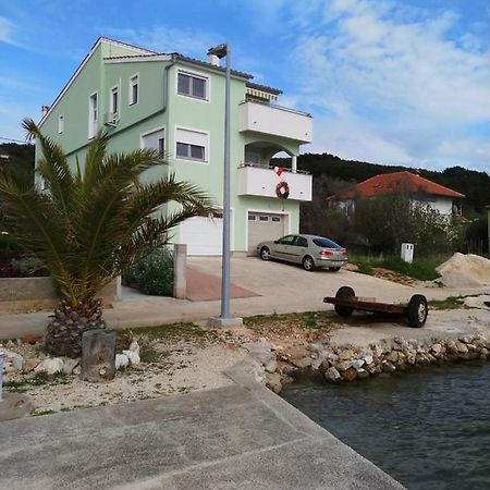 Admiral Apartment Brbinj Exterior photo